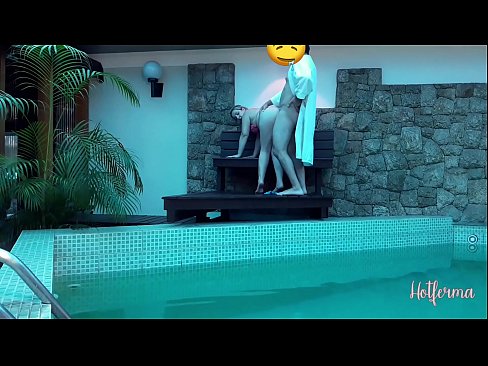 ❤️ Șeful o invită pe menajeră la piscină, dar nu a putut rezista la o partidă fierbinte ❤❌   at ro.porn-list.ru ️❤